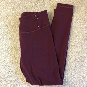 Calia by Carrie Underwood leggings